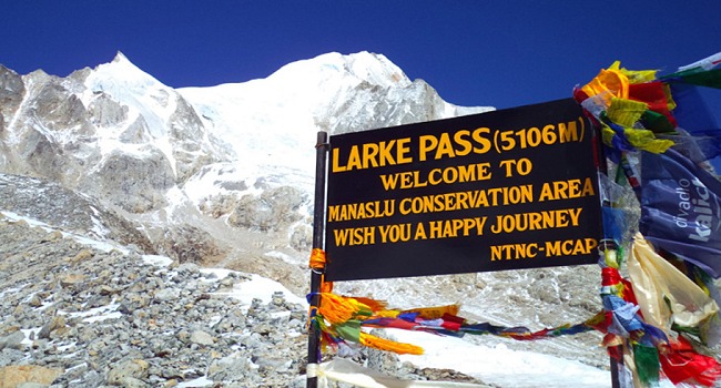 How Long is the Manaslu Larke Pass Trek? Distance and Duration: