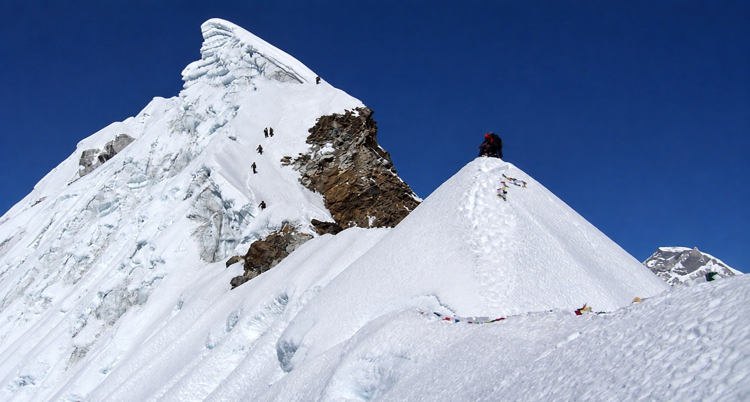 Lobuche East vs Island Peak: Which Everest Region Peak Should You Climb First?