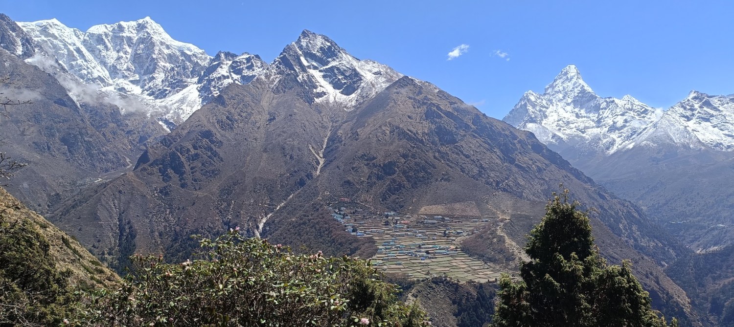 Why Do Tourists Want to Trek in the Everest Region?