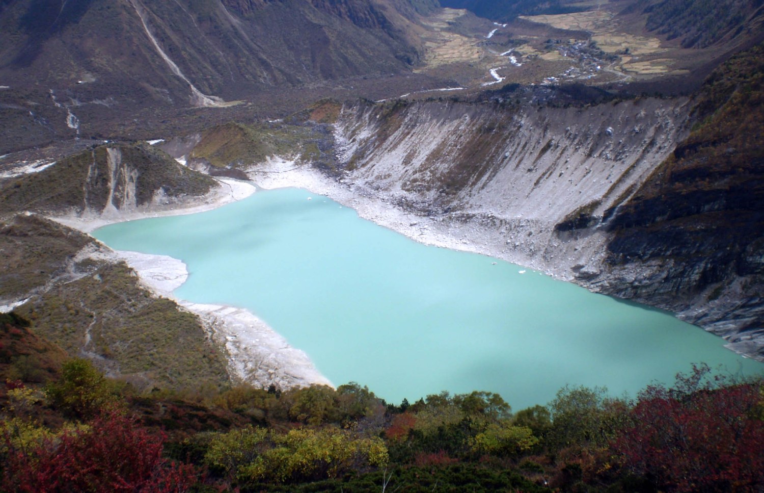 ponkar-lake-in-manaslu